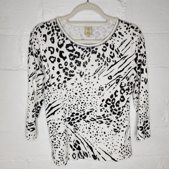 Jess & Jane Tops - Jess & Jane Women's Small Shirt Top Black White Animal Print Rhinestones
